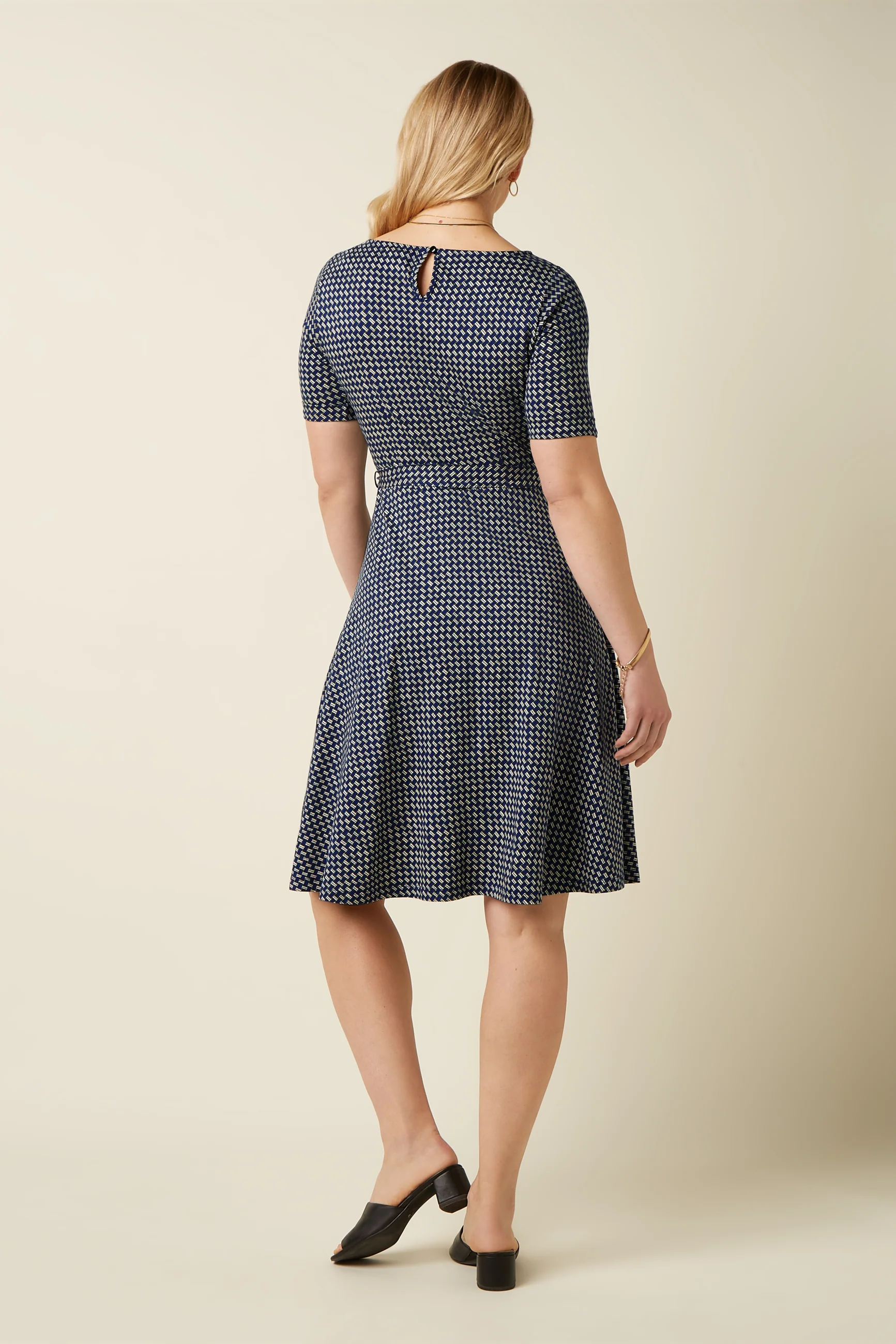 Betty Dress Blizzy - Image 3