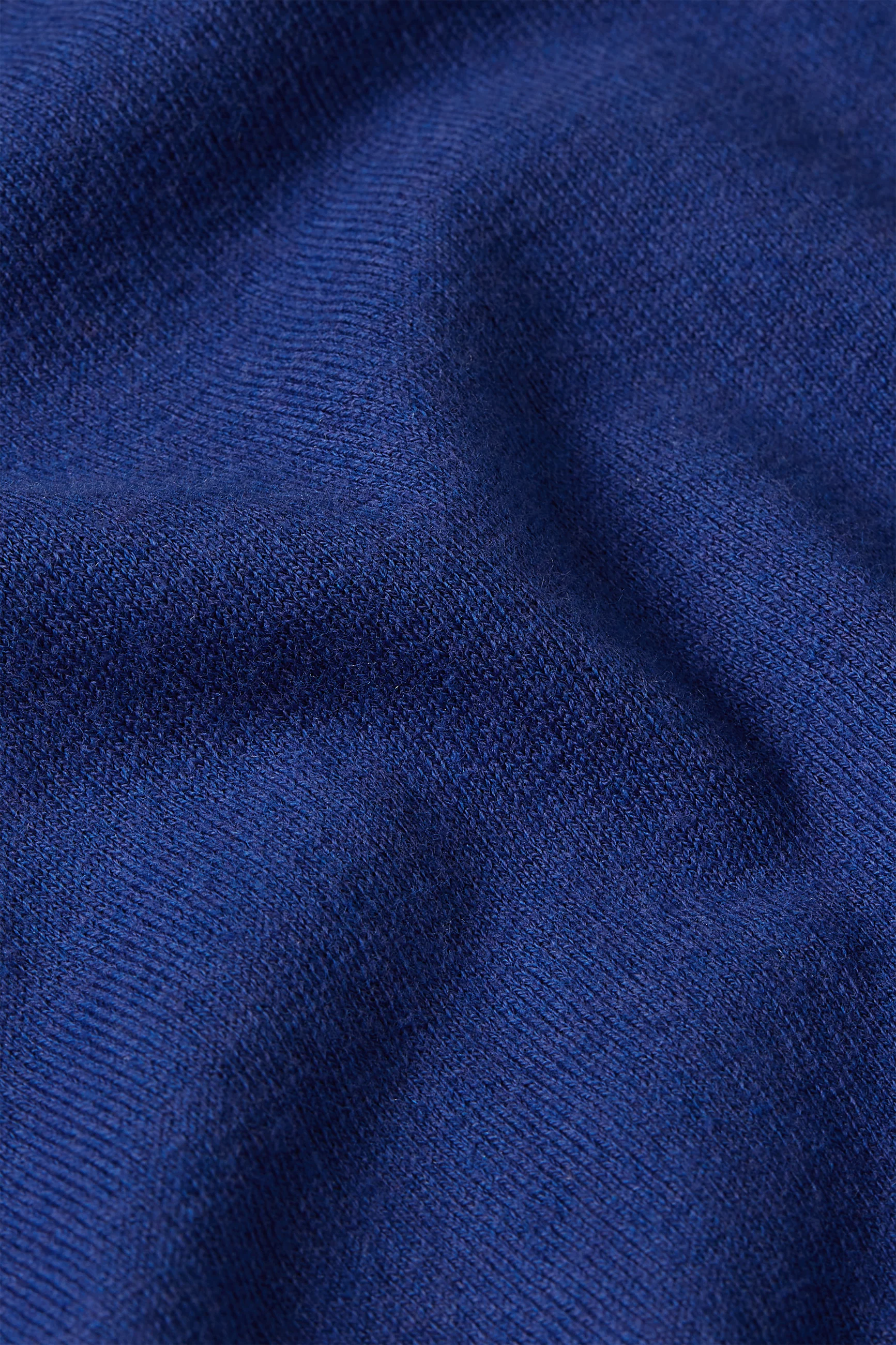 Cardi V Cocoon - Image 5