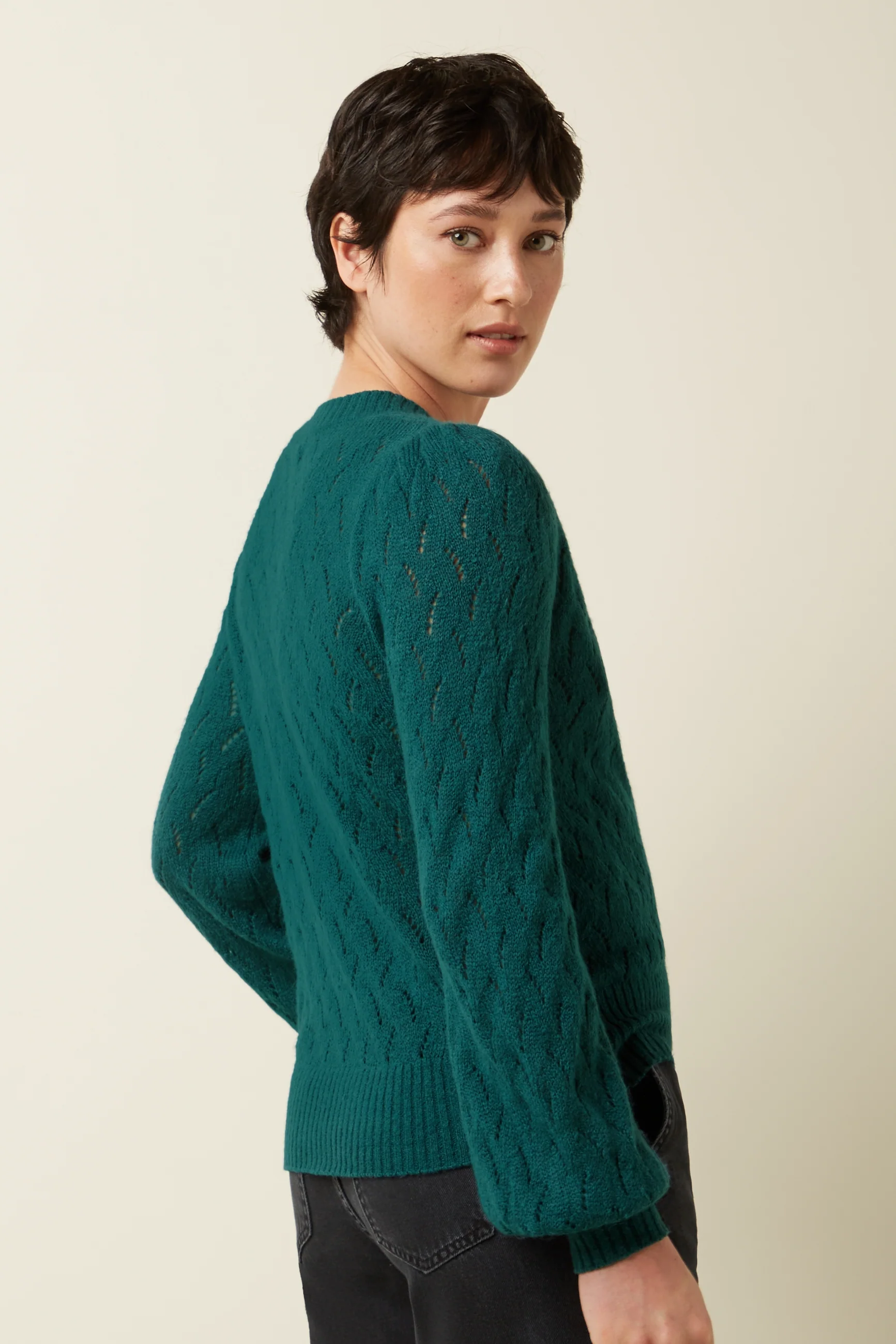 Cardi V Farfalle - Image 3