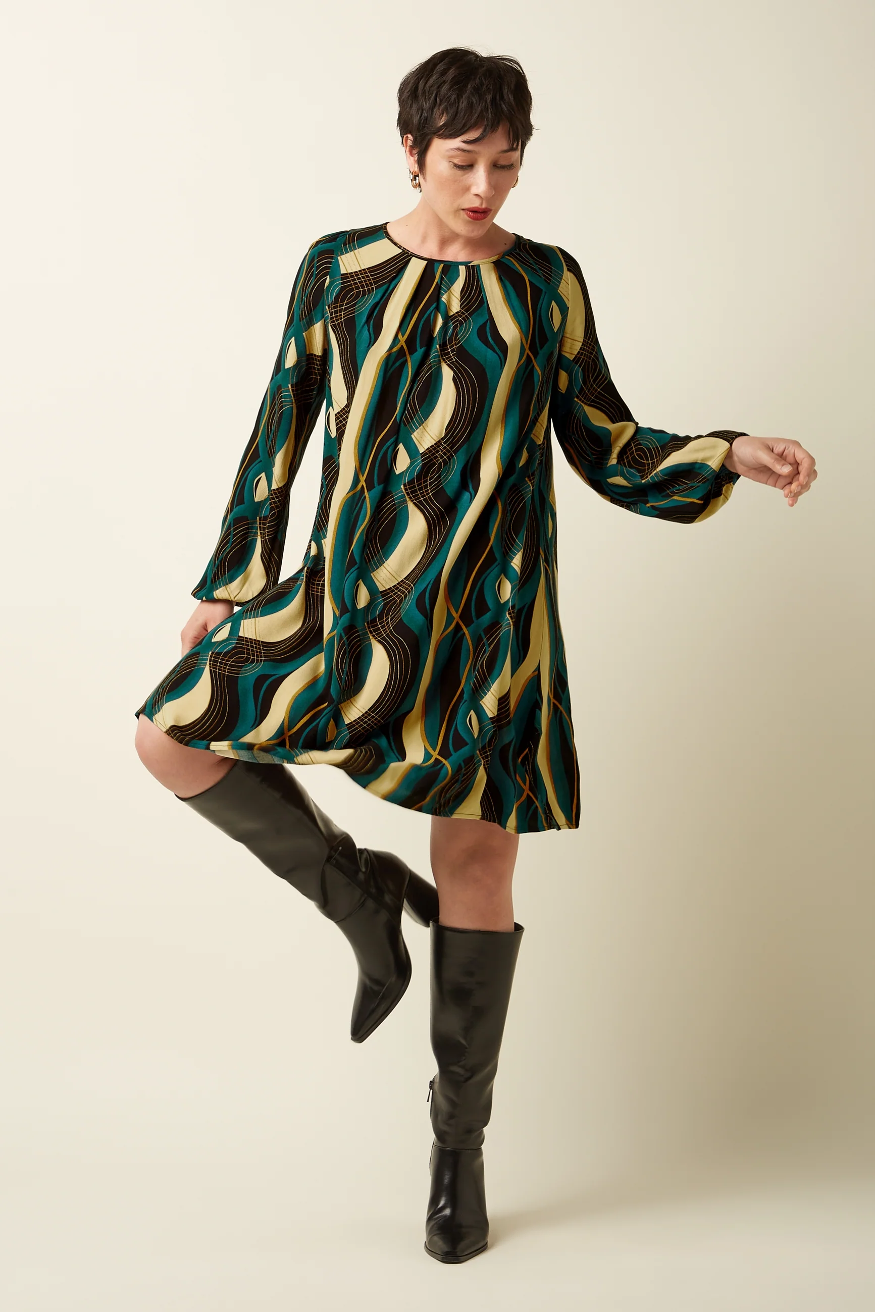 Laura Pleat Dress Elysse - Image 2