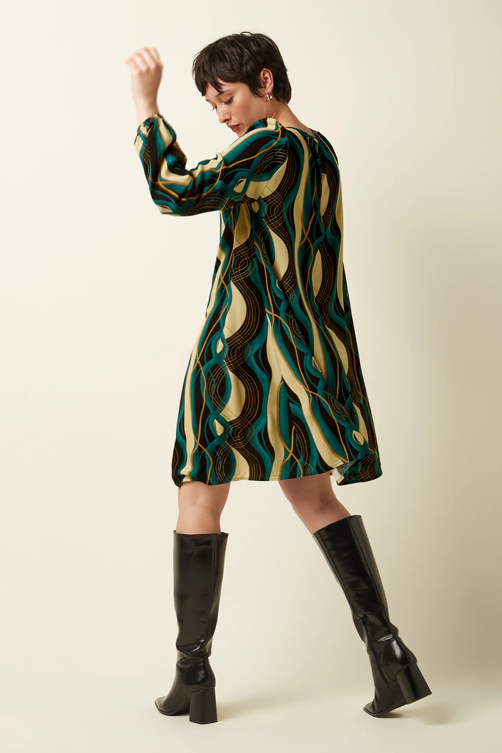 Laura Pleat Dress Elysse - Image 3