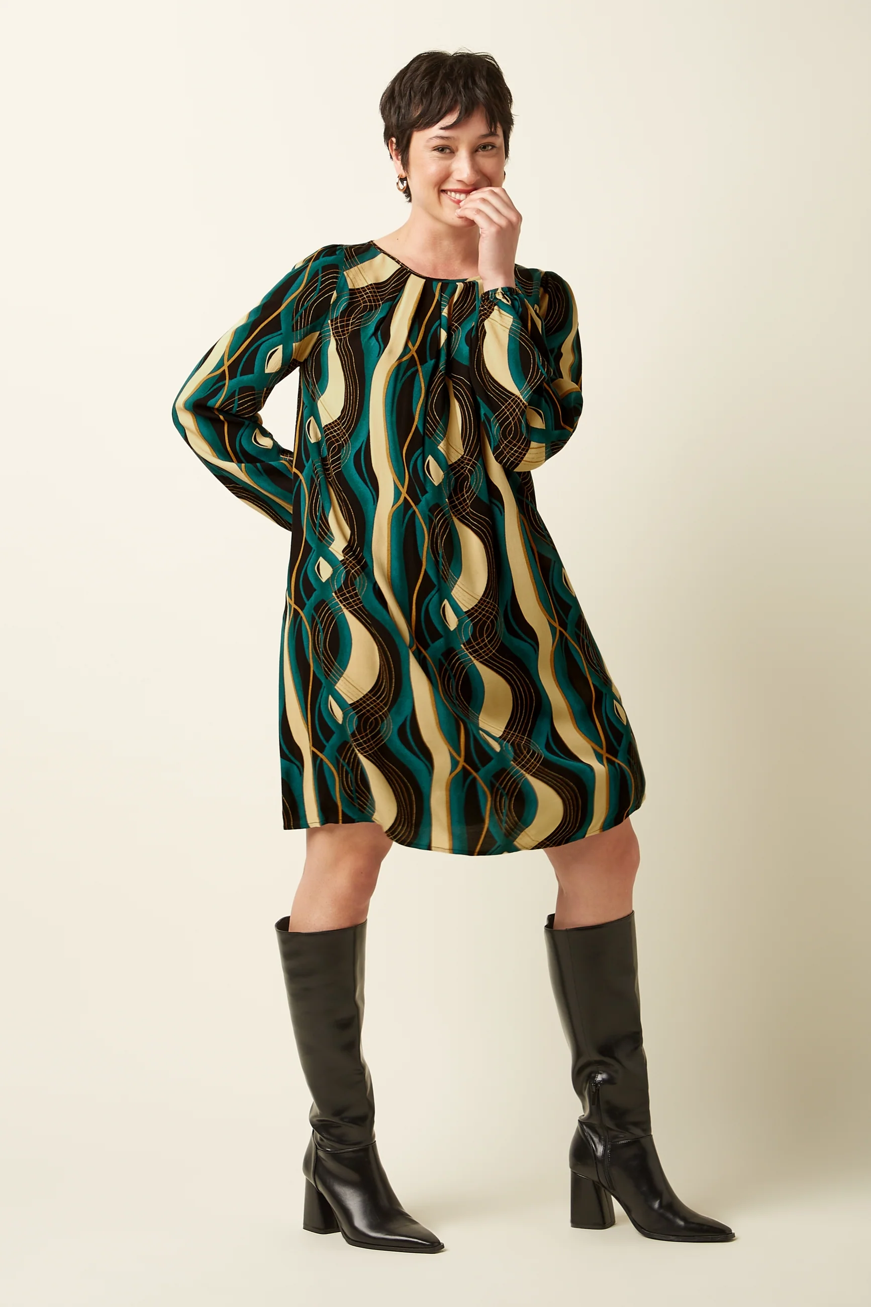 Laura Pleat Dress Elysse - Image 4
