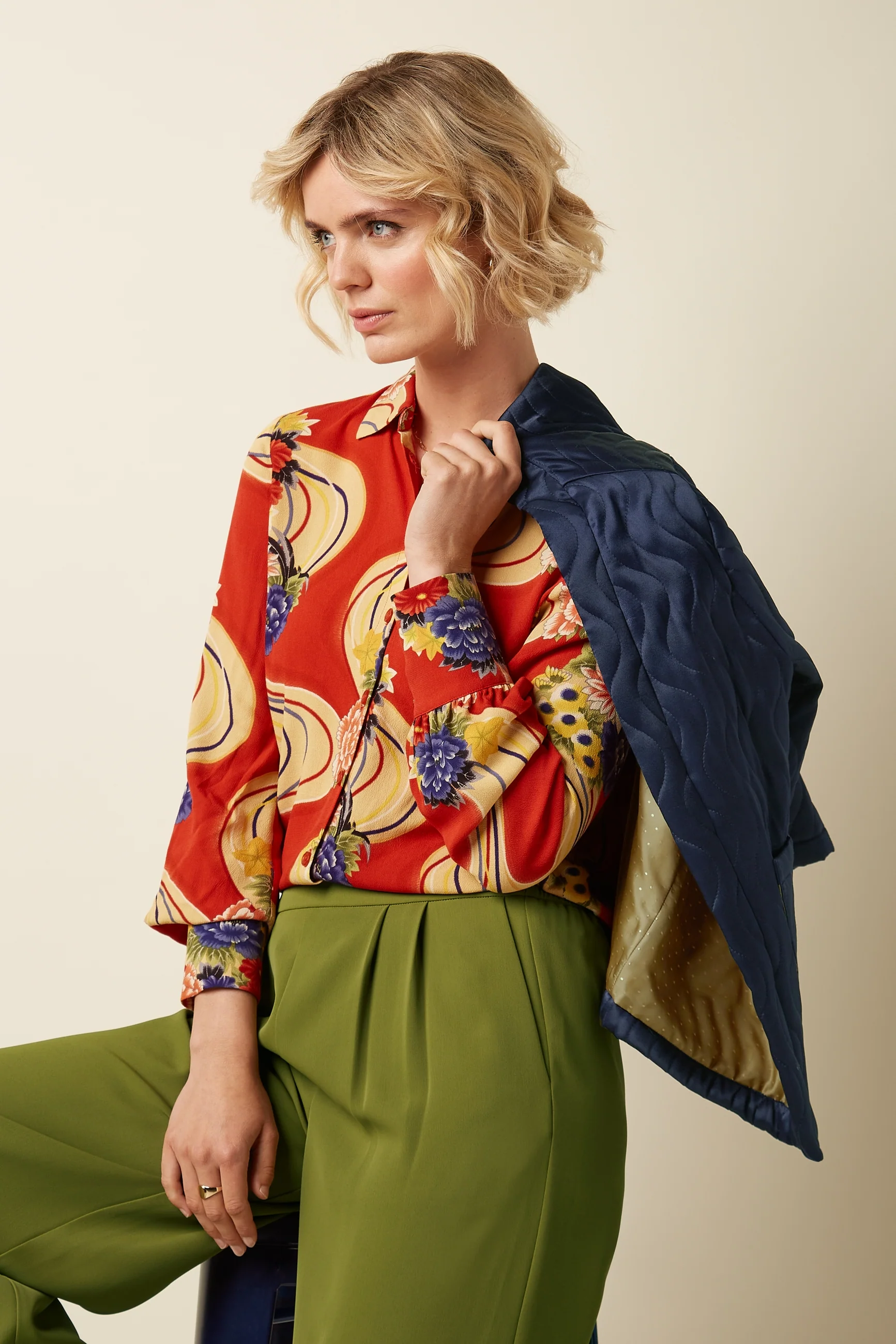 Noor Jacket Star Satin - Image 4